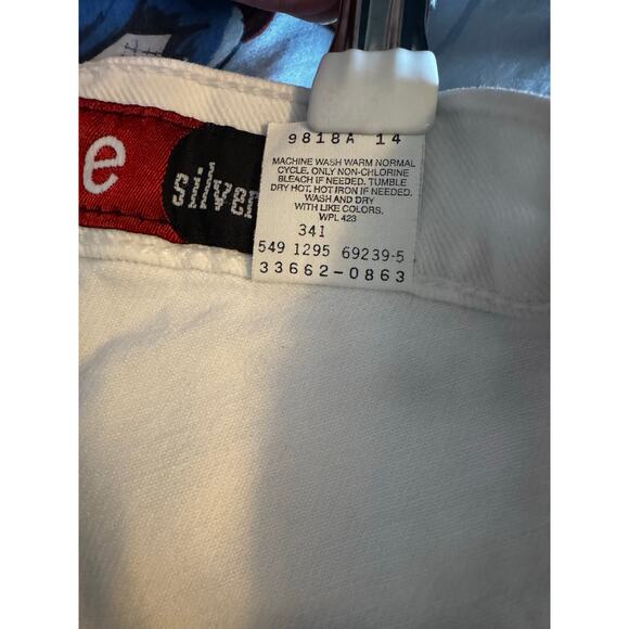 Vintage Levi’s SilverTab Loose Shorts | White Denim | 90s Made in USA | Size 31 - Picture 12 of 12